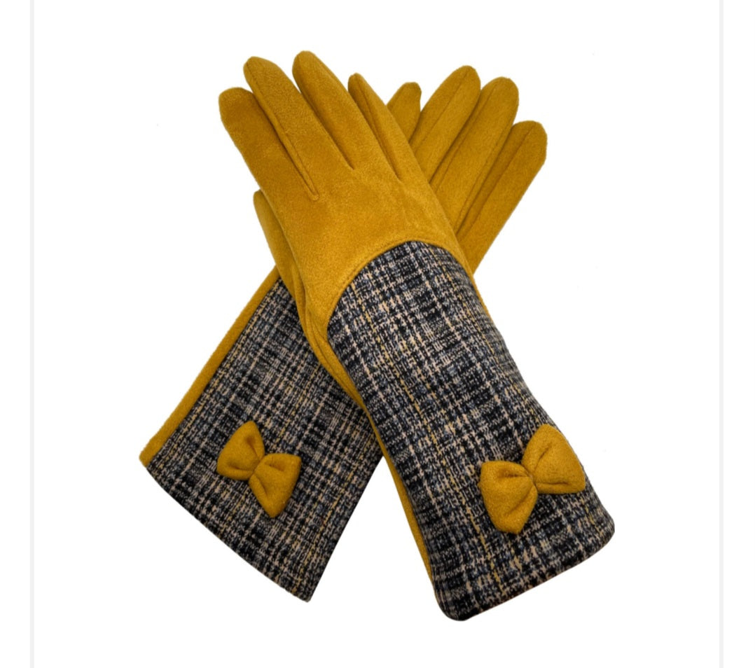 Plaid Detail Glove In Yellow